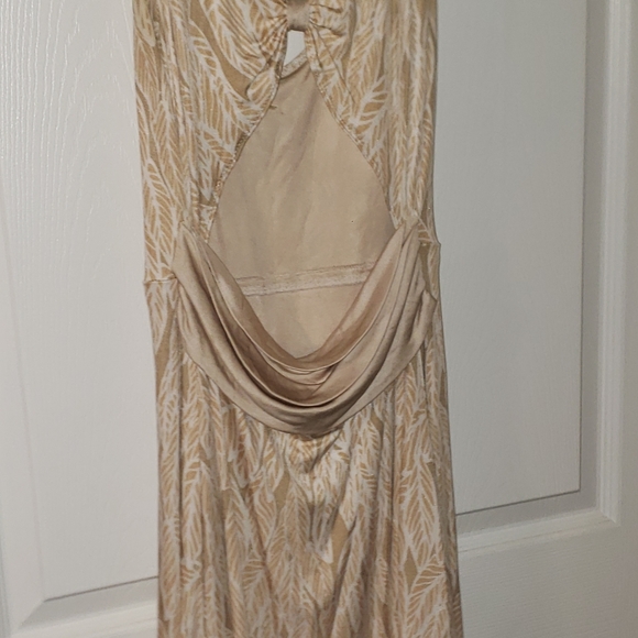 Size small dress - Picture 2 of 4